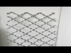 Hot Dip Galvanized Razor Barbed Wire การรักษาความปลอดภัยทางทหาร 900 มิลลิเมตร