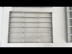 ทางเดินเหล็กชุบสังกะสีแบน ISO9001 ตะแกรงทางเดินโลหะท่อระบายน้ำ OEM