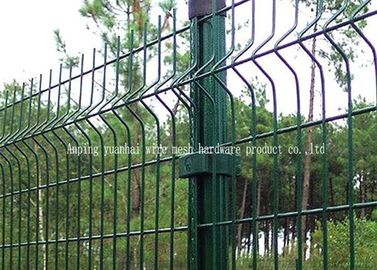 Folded Mesh Wire Triangle Fence Panel Re - Drawing Gavanized Wire Square / Peach Post