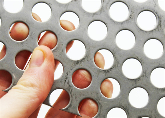 Stainless Steel Building Facades Perforated Wire Mesh 5mm Hole 3.0mm Thick