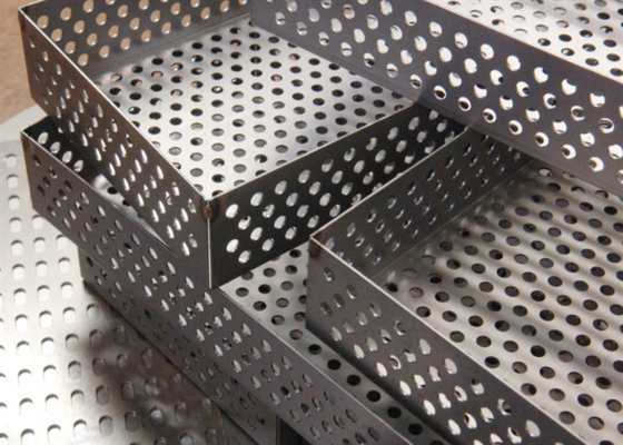 Stainless Steel Building Facades Perforated Wire Mesh 5mm Hole 3.0mm Thick