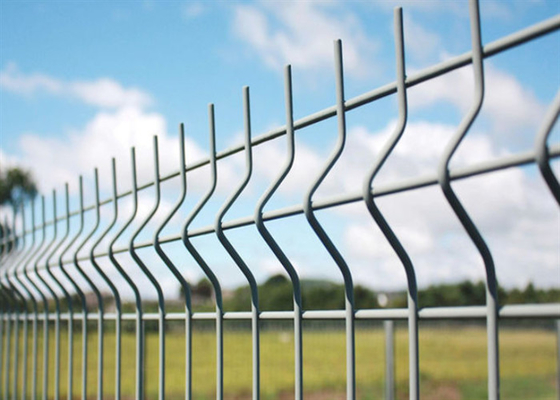 PVC Coated 50*200mm Mesh Hole Triangle Fence For Airport OEM