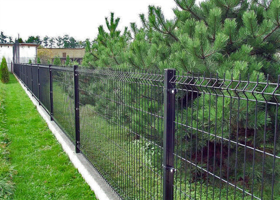 1230mm 3D Curved Triangle Fence Panel BRC Mesh Fencing For School rustproof