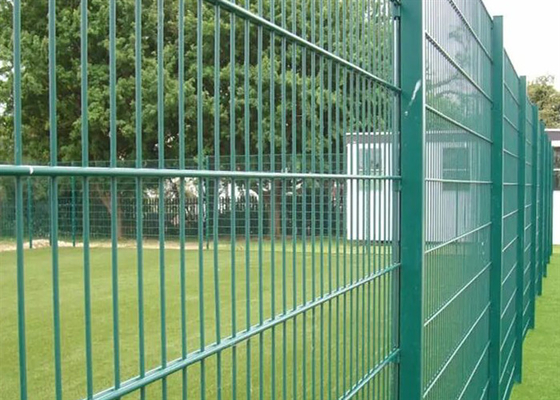 PVC Coated Q195 Twin Wire Garden Security Fencing 8/6/8 6/5/6 OEM