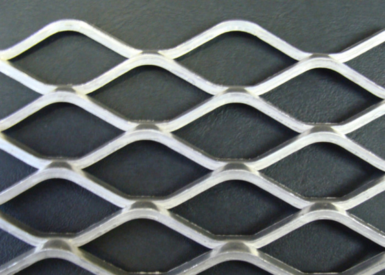 Flattened Galvanized Expanded Mesh 3.0mm 1.22 X 2.44m Diamond Hole 60mm