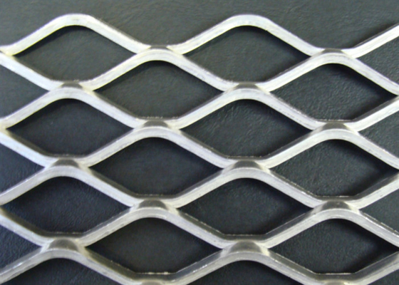 Galvanized Expanded Metal Mesh Sheet For Security 30 * 60mm Hole OEM