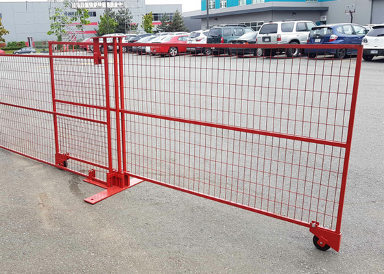 2.1x2.4m Low Carbon Steel Temporary Mesh Fencing 50x75mm Mesh Hole
