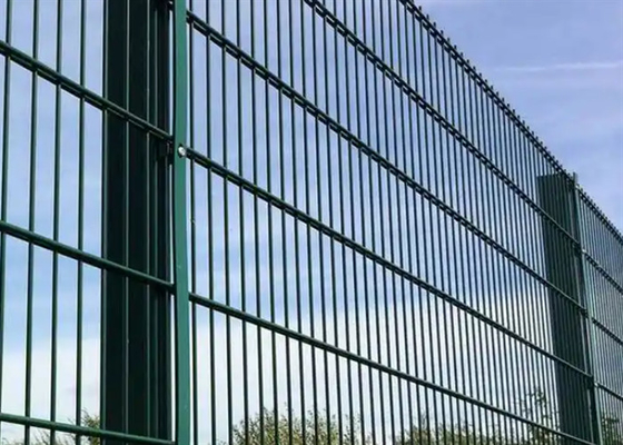 1.2-3.5m Post Height Double Loop Wire Fencing 50mm X 200mm Mesh Size