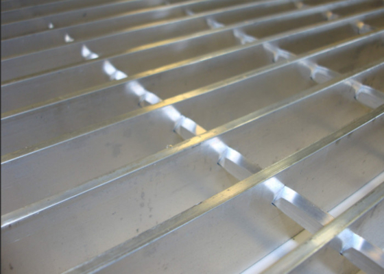 Rectangular Stainless Steel Walkway Grating Ultimate Solution For Industrial
