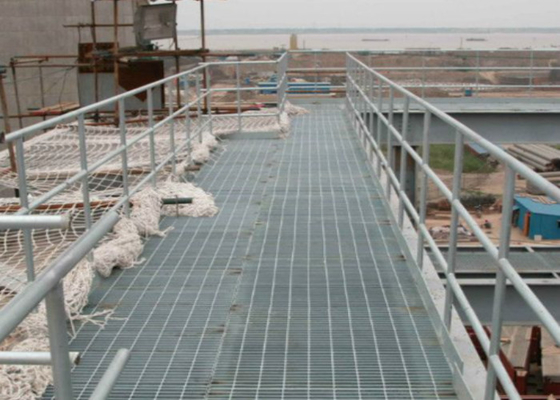 Heavy Duty Anti Slip Stainless Steel Walkway Grating Durable Industrial Flooring