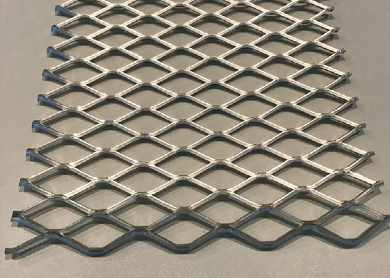 Expanded Metal Wire Mesh High Strength Ventilated Design Custom Sizes Available