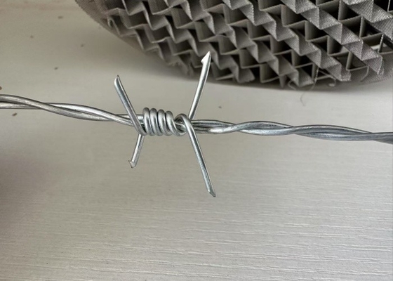 High Carbon Steel Barbed Wire Rustproof Long Term Perimeter Protection