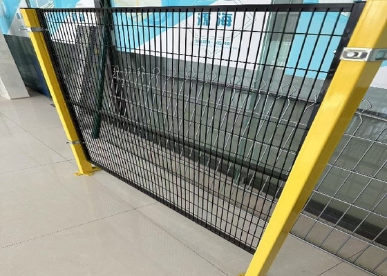 Versatile Steel Temporary Barrier Strong Flexibility Easy Installation Multiple Color Options 3mm Wire Diameter