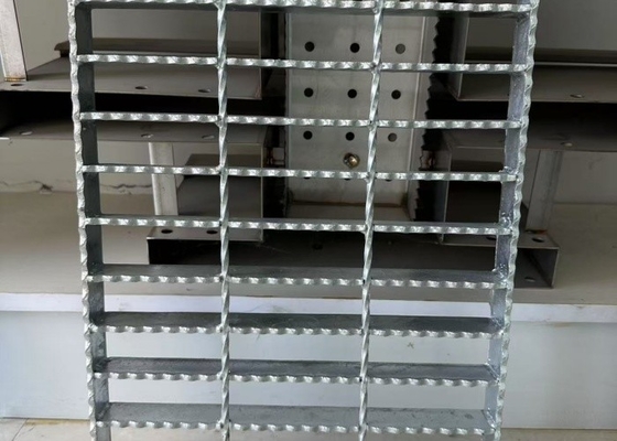 Rectangular Stainless Steel Walkway Grating Ultimate Solution For Industrial