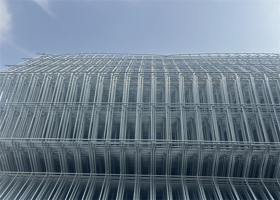 Customizable Triangle Welded Wire Mesh Fence with 50*150mm Mesh Hole