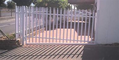 2.0m D / W Section Palisade Fencing , Palisade Fencing Pales Colorful Galvanized Steel