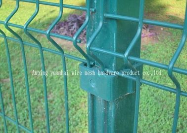 PVC Coated Wire Mesh Garden Fence , Green Metal Mesh Fencing Nice Appearance