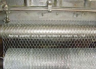 Pvc Coated Chicken Wire Mesh , Hexagonal Wire Netting 2-3.5mm Wire Gauge