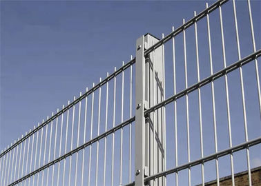 White Playgrounds Double Loop Wire Fencing Two Horizontal Wires Height 0.63-3.0m