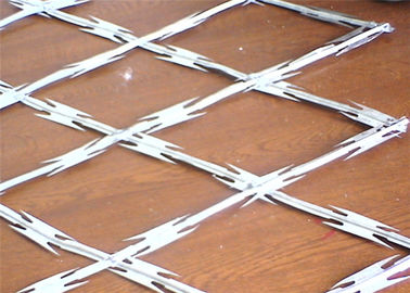 Hot Dipped Galvanized Diamond Concertina Wire Fencing 500mm Coil Diameter
