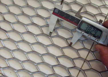 Hexagonal Expanded Metal Mesh Fence , Diamond Steel Mesh Sheet For Security