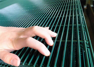 Heavy Duty Steel 358 Security Fencing 76.2mm*12.7mm Opening Mesh Wear Resistance