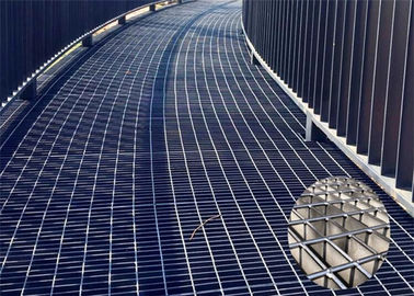 Soft Steel Walkway Grating Non Slip Easy Installation For Roof Drainage System
