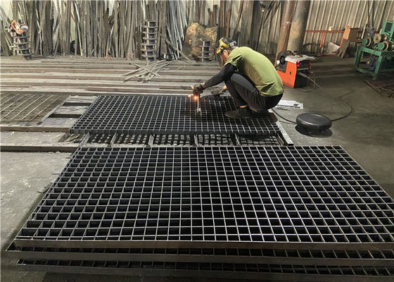 Electric Galvanized Workshop 20x5 Serrated Bar Grating
