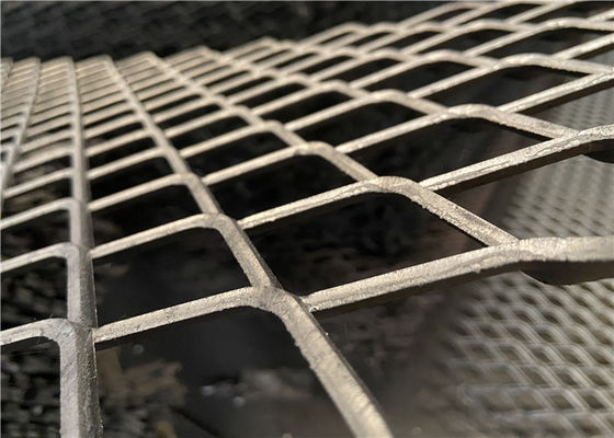 Decorative 30x60mm Hole 25mm Flattened Expanded Metal Mesh