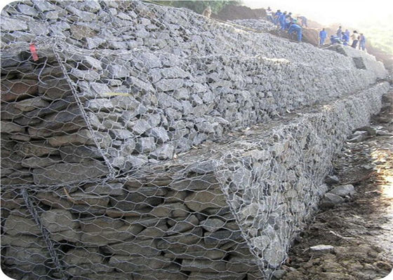 Easily Assembled Dog Cage Gabion Basket Mesh High Tensile Strength 60 * 80mm