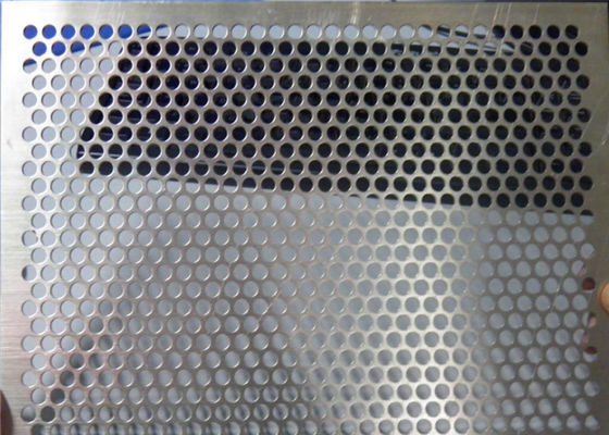 1.22*2.44M OEM 0.2mm Decorative Perforated Sheet Metal
