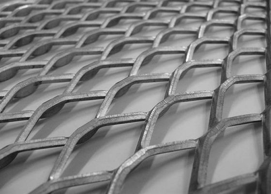 10mm X 20mm Galvanized Expanded Mesh For Walkway / Stair Treads