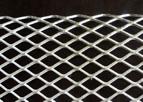 Hot Dip Galvanized 3/4 Flattened Stretched Expanded Metal Wire Mesh For Stair Treads