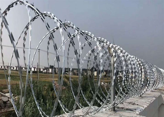 Clips Hot Dip Galvanized Razor Barbed Wire For Anti Piracy Security Fence