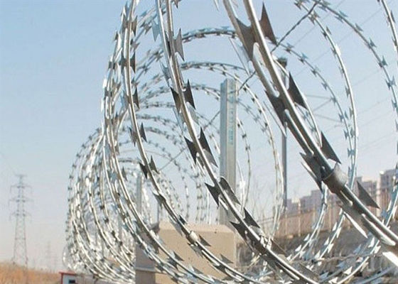 Powder Coated 900mm Coil Diameter Razor Barbed Wire For Prison / Airport