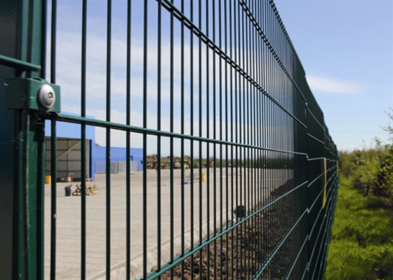 European 8/6/8 2d Double Loop Wire Fence For Airport Security