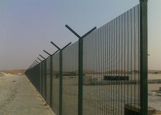 12.7x76.2mm Mesh Hole 358 Welded Mesh Security Fence For Airport  / Walkway
