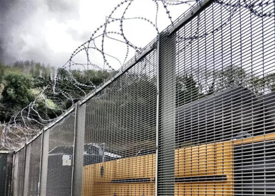 Low Carbon Steel 358 Security Fencing Weled Mesh For Airport / High Way 76.2*12.7mm