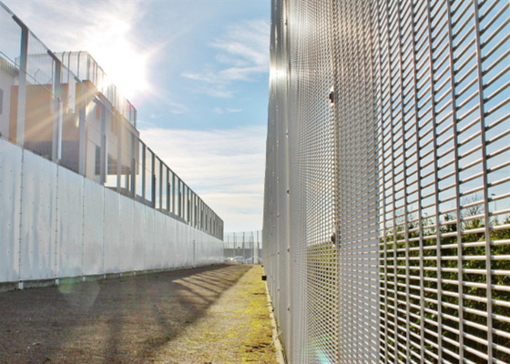 60x60mm 358 Mesh Fence Hot Dip Galvanized / Power Coated Wire For Airport Security