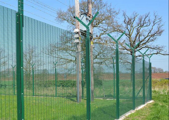 3d Curved 358 Mesh Fence Anti Climb Powder Coated Garden / Railway Station