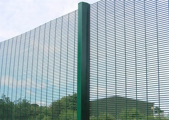 Pvc Coated 358 Wire Mesh Fence 4mm Horizontal Wire 6mm Vertical Wire For ety