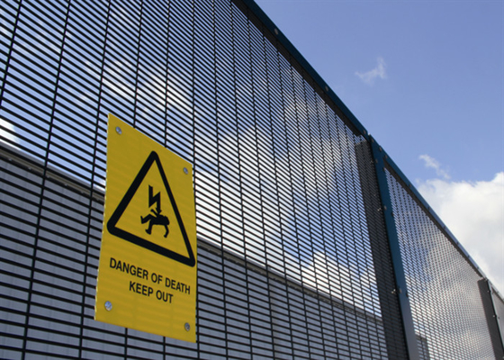 Oem 358 Security Fencing Powder Coated Green Color For Railway Station