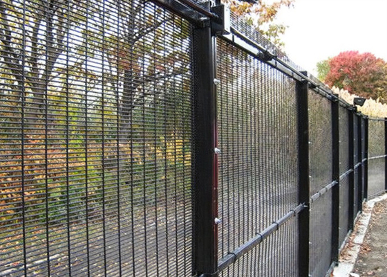Low Carbon Steel 358 Security Fencing Galvanized Welded Wire Mesh Panel For Airport
