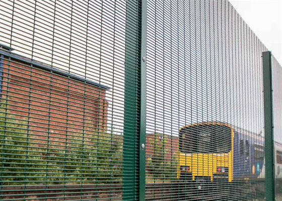 Clearvu Railway Station Prison Mesh Fencing 3"*0.5"*8 Gauge Powder Coated