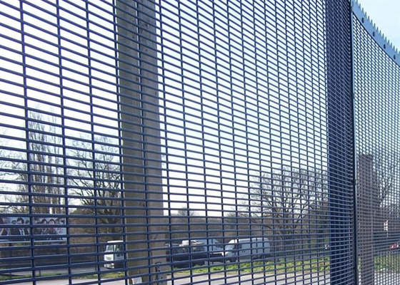 Hot Dip Galvanized 358 Security Fencing Anti Cut Welded Guardrail